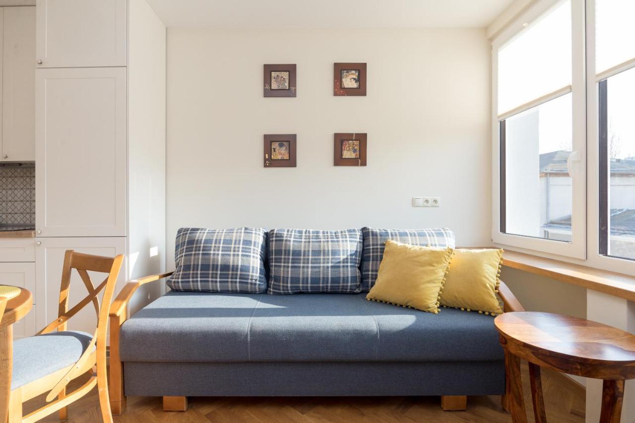 Piekna 2-Bedroom Apartment 바르샤바 외부 사진